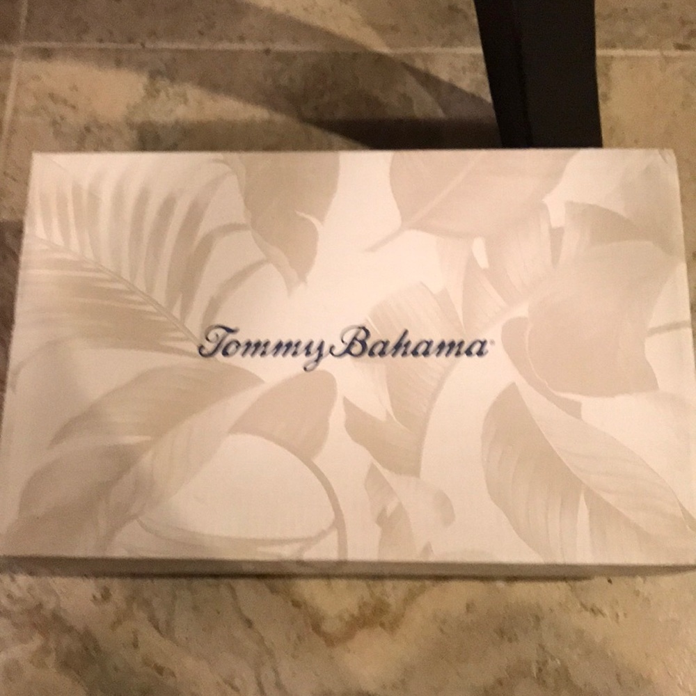 Tommy Bahama's sandals